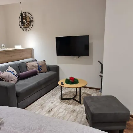 Skykop Apartment *